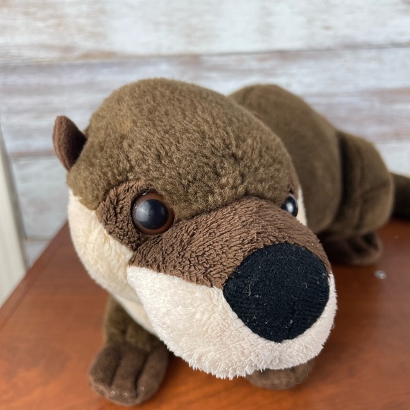 Adorable 15" River Otter Plush by Wild Republic - Soft & Cuddly in Excellent Con - Picture 5 of 7